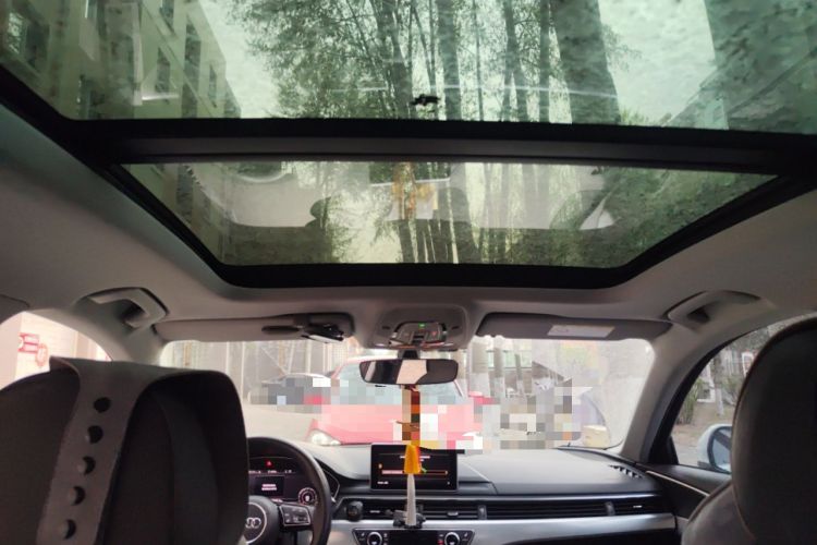 Used Audi A4L 2018 30th Anniversary Edition 40 TFSI Fashion Model
