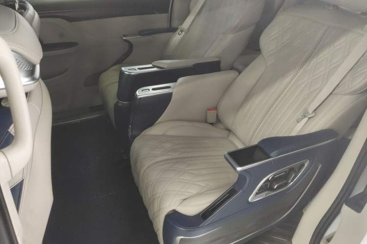 Used Buick GL8 2021 ES Landtrek 653T Comfort Edition