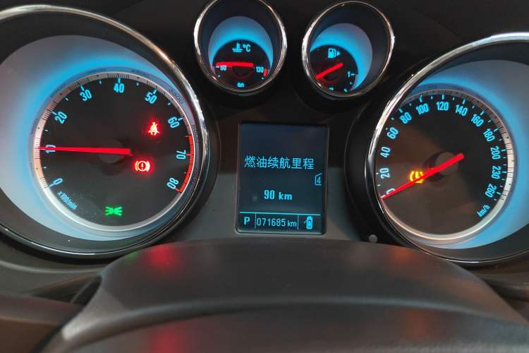 Used Buick Regal 2015 2.0L Leading Fashion Edition