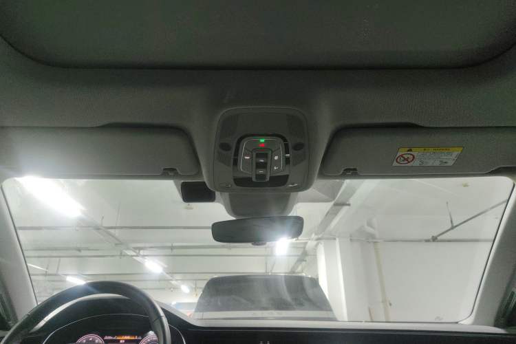 Used Audi A7L 2024 45TFSI quattro S-line Visionary Edition Flow Crystal Package
