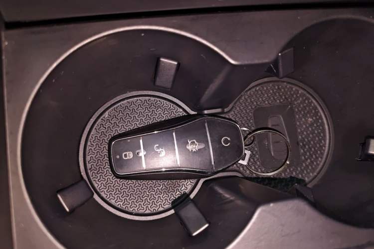 Used BYD Tang L 2025 EV 600KM All-Wheel-Drive LiDAR Flagship Model Interior 1