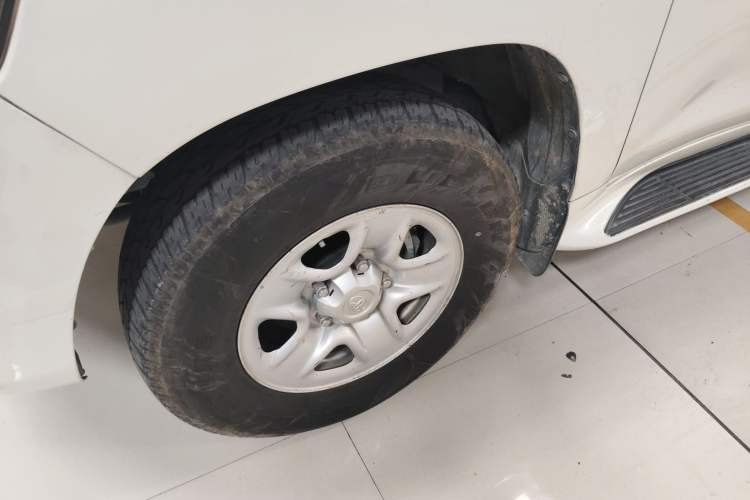 Used Toyota Land Cruiser 2019 4.0L GX-R 5-Seater Parallel Import