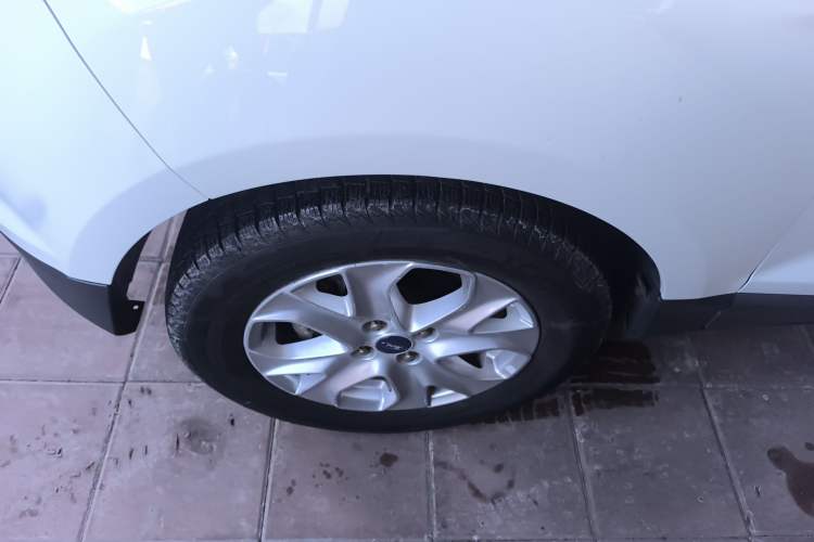 Used Ford EcoSport 2013 1.5L Automatic Fashion Model