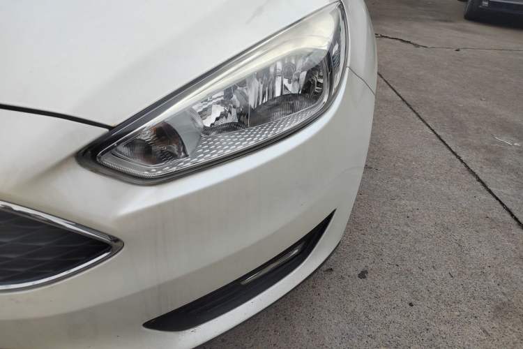 Used Ford Focus 2017 Hatchback 1.6L Automatic Comfort Plus SmartDrive Edition
