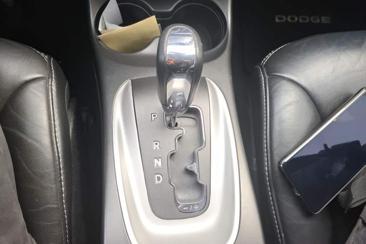 Used Dodge Journey 2013 2.4L Two-Wheel Drive Luxury Version