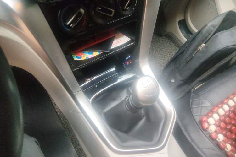 Used Venucia T70 2016 2.0L Manual RuiQu Version