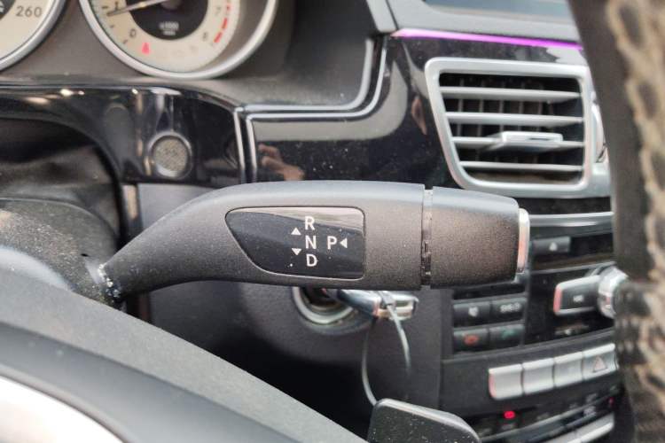 Used Mercedes-Benz E-Class 2014 Restyled E 260 L Sport Edition Gear Lever