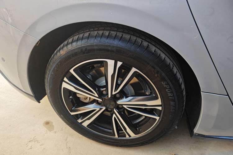 Used Hongqi EH7 2024 820 Pro
