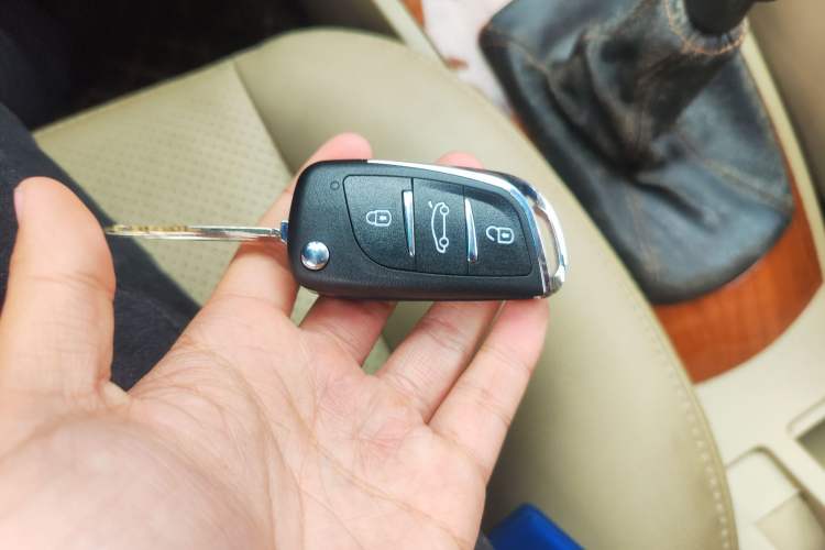 Used Buick Excelle 2013 1.5L Manual Luxury Model