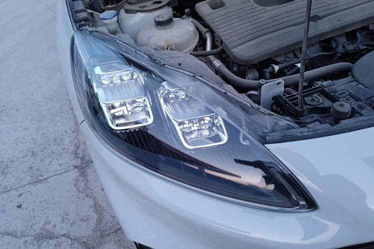 Used Ford Escape 2023 EcoBoost 245 Four-Wheel Drive ST-LINE Pro Trim