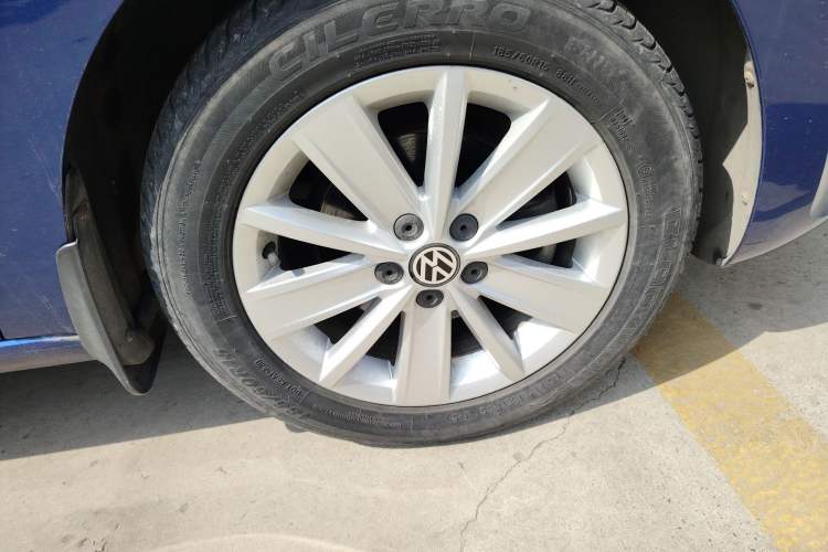 Used Volkswagen Jetta 2013 1.6L Manual Comfort Model
