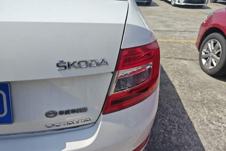 Used Skoda Octavia 2015 1.6L Manual Yijun Edition
