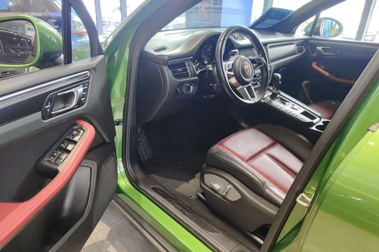 Used Porsche Macan 2018 Macan 2.0T Driver Seat