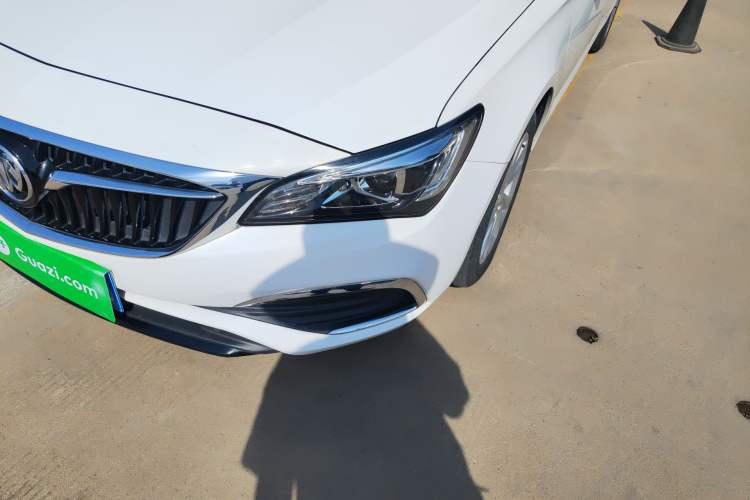 Used Buick Verano 2018 Sedan 15S Automatic Entry Model Left Front Headlight