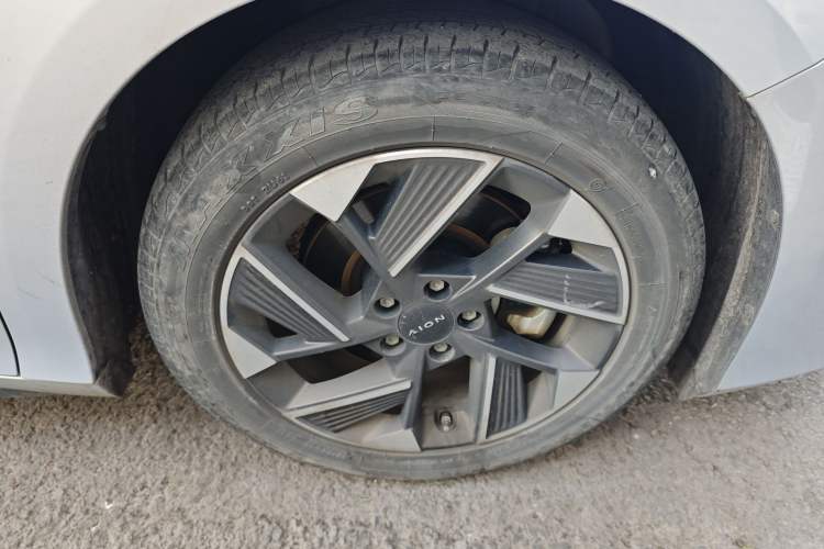 Used AION S Plus 2021 60 Intelligent Edition Right Front Wheel Hub