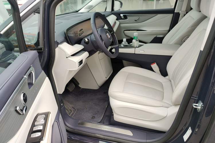 Used Buick GL8 New Energy 2026 Model Lu Zun Luxury Edition Driver Seat