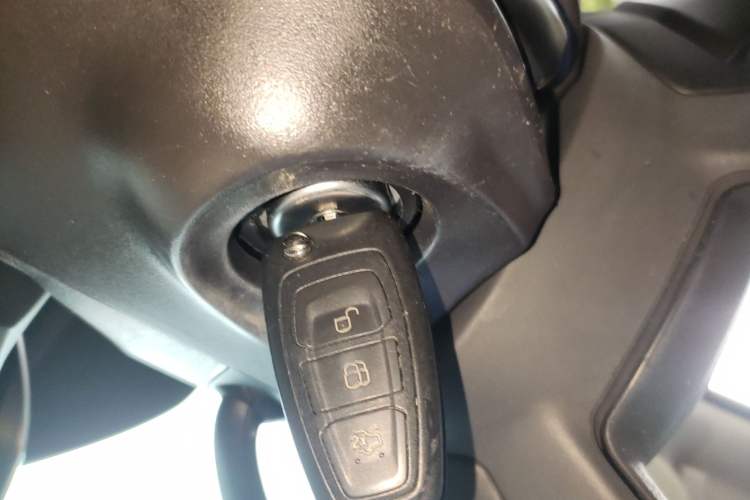 Used Ford Kuga 2013 1.6L GTDi Two-Wheel-Drive Trend Model
