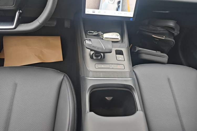 Used CHANGAN Eado 2025 Blue Whale 1.5T 500Bar Prestige Model
