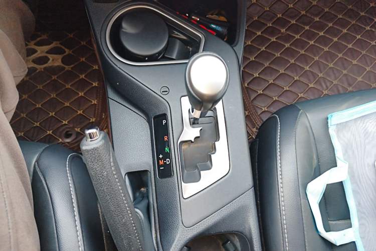 Used Toyota RAV4 2016 2.0L CVT Two-Wheel Drive Smart Edition China V Standard
