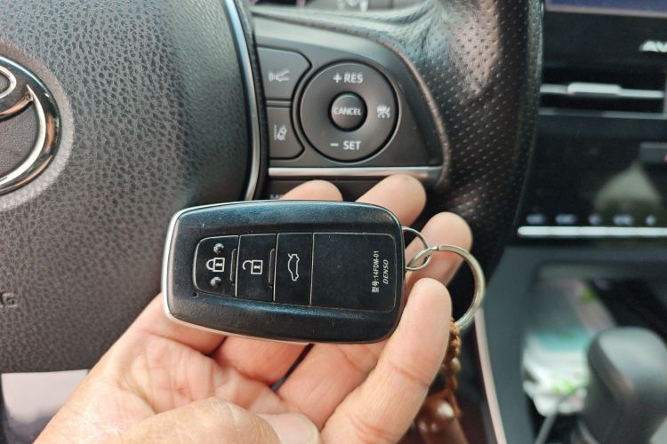 Used Toyota Avalon 2019 2.5L Ambition Version China VI Standard