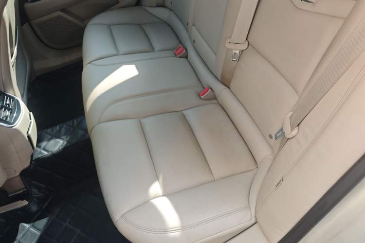 Used Cadillac XTS 2013 28T Comfort Model