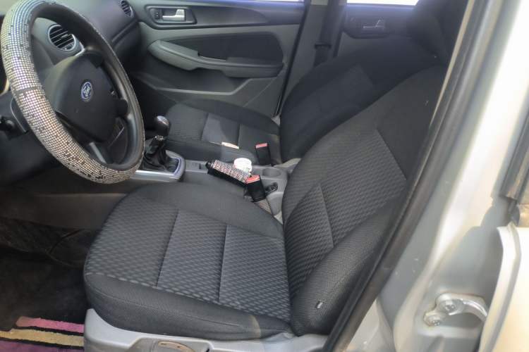 Used Ford Focus 2011 Hatchback 1.8L Manual Comfort Model
