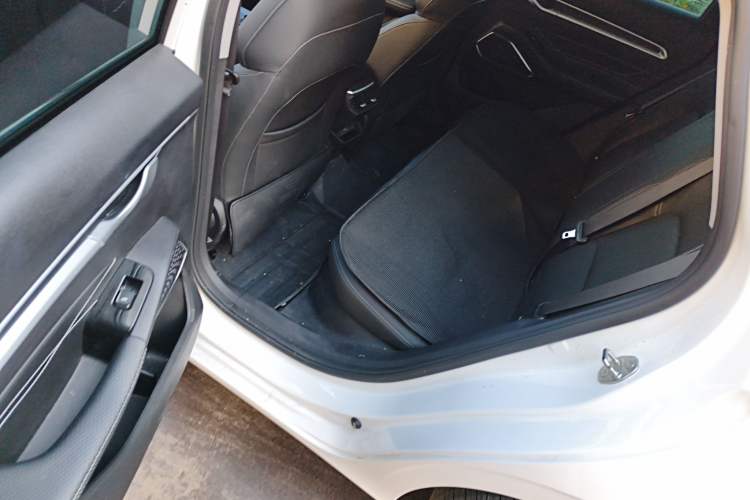 Used Geely Auto Emgrand 2022 4th Generation 1.5L CVT Luxury Model