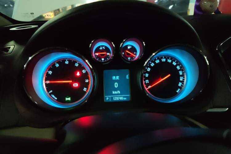 Used Buick Regal 2014 2.0L Leading Fashion Edition