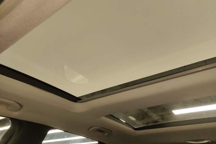 Used Mercedes-Benz M-Class 2014 ML 400 4MATIC Dynamic Model