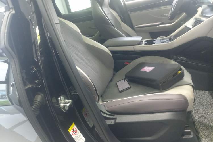 Used BYD Song PLUS New Energy 2025 DM-i 112KM Prestige Model Right Front Seat