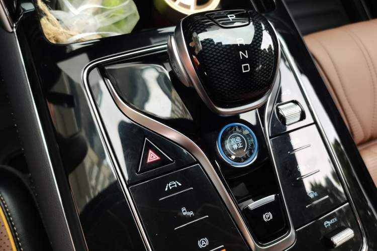 Used BYD Tang New Energy 2021 DM-i 112KM Prestige Model Gear Lever