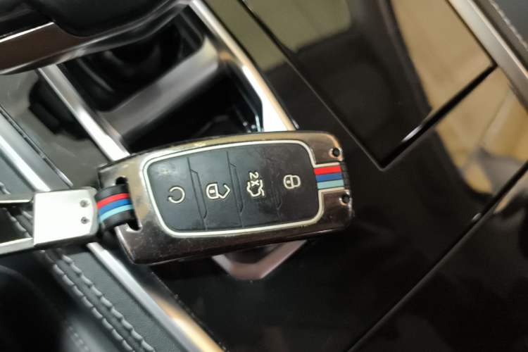 Used CHANGAN CS85 COUPE 2021 1.5T DCT Prestige Model
