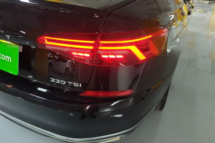 Used Volkswagen Passat 2019 330TSI Elite Edition China VI
