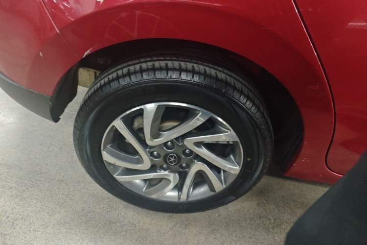 Used JAC Group Refine S2 2016 1.5L CVT Luxury Model Two-Tone Version