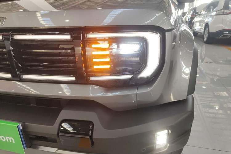 Used BAIC Off-Road BJ40 2024 2.0T All-New Urban Hunter Edition Ultimate Version
