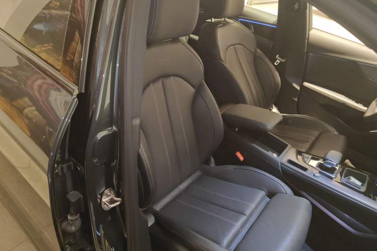 Used Audi A4L 2024 40 TFSI quattro RS Performance Package
