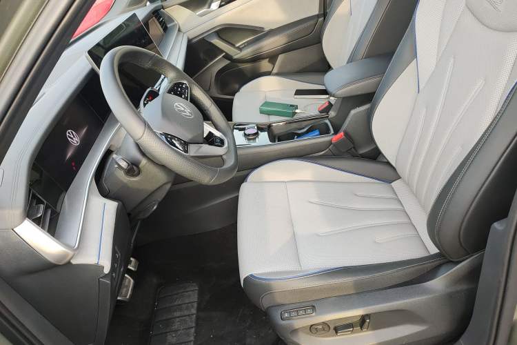 Used Volkswagen Tayron 2025 Tiguan L 380TSI 4Motion Luxury Easy Package