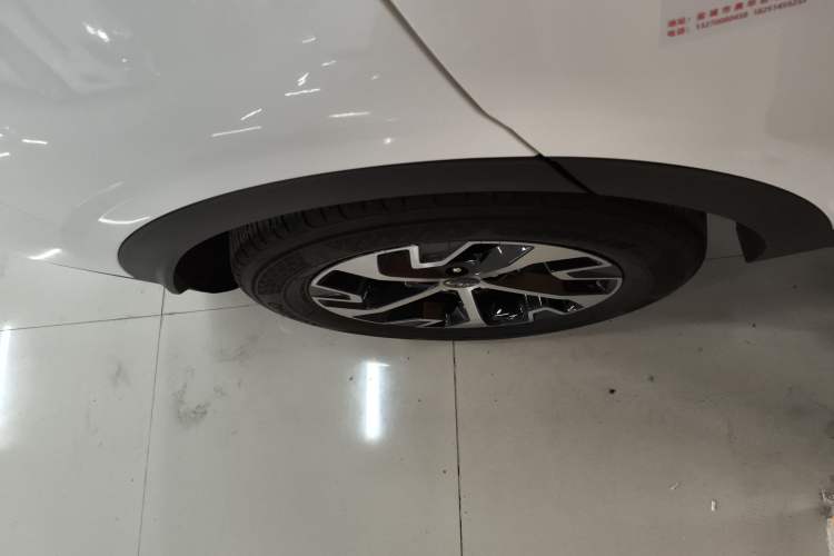 Used Kia Sportage (Chinese Domestic Model) 2023 2.0L HEV Two-Wheel Drive Prestige Edition
