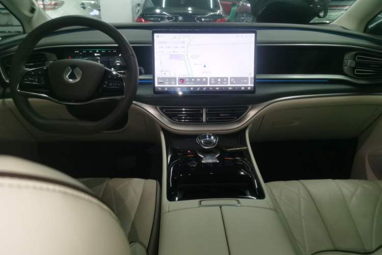 Used Denza D9 2024 DM-i 980 Four-Wheel Drive Prestige Model