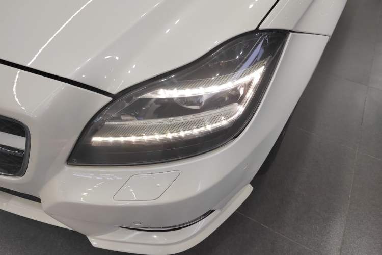 Used Mercedes-Benz CLS 2012 CLS 300 CGI Left Front Headlight