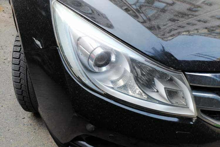 Used BYD Surui 2016 1.5L Manual Elite Edition Right Front Headlight