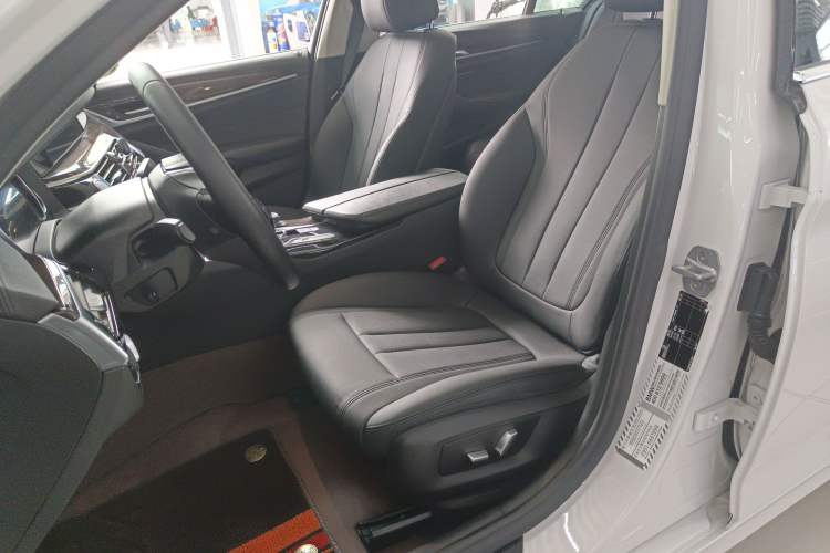 Used BMW 5 Series 2018 525Li Luxury Package