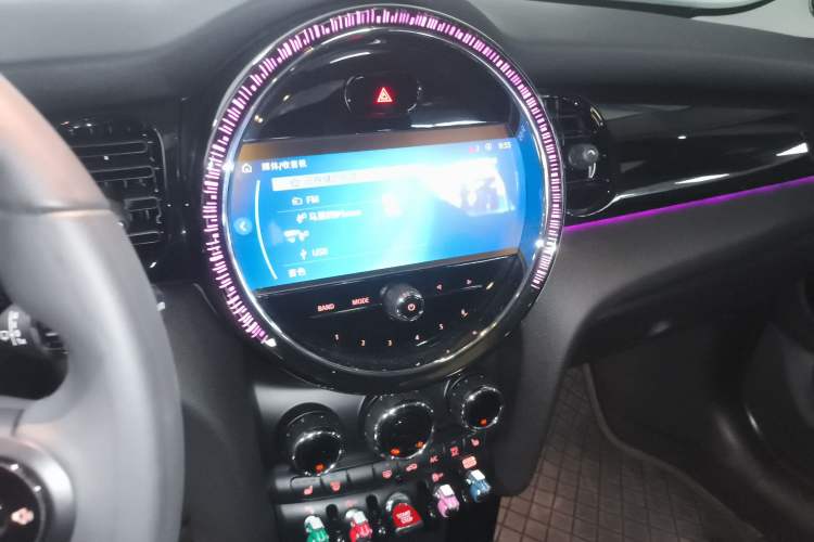 Used MINI 2023 Updated 1.5T COOPER Artist Five-Door Edition Audio And AC Panel