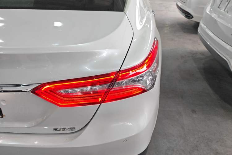 Used Toyota Camry 2021 2.0G Luxury Edition Right Rear Taillight