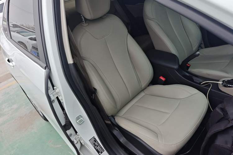 Used Buick GT 2021 Exemplar 1.5L Automatic Elite Version Right Front Seat