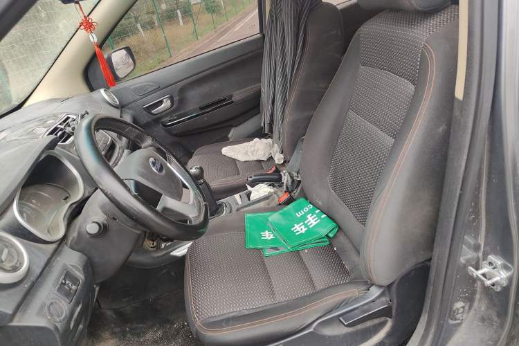 Used SWM X2 2021 1.5L Manual Business Version 7 Seats