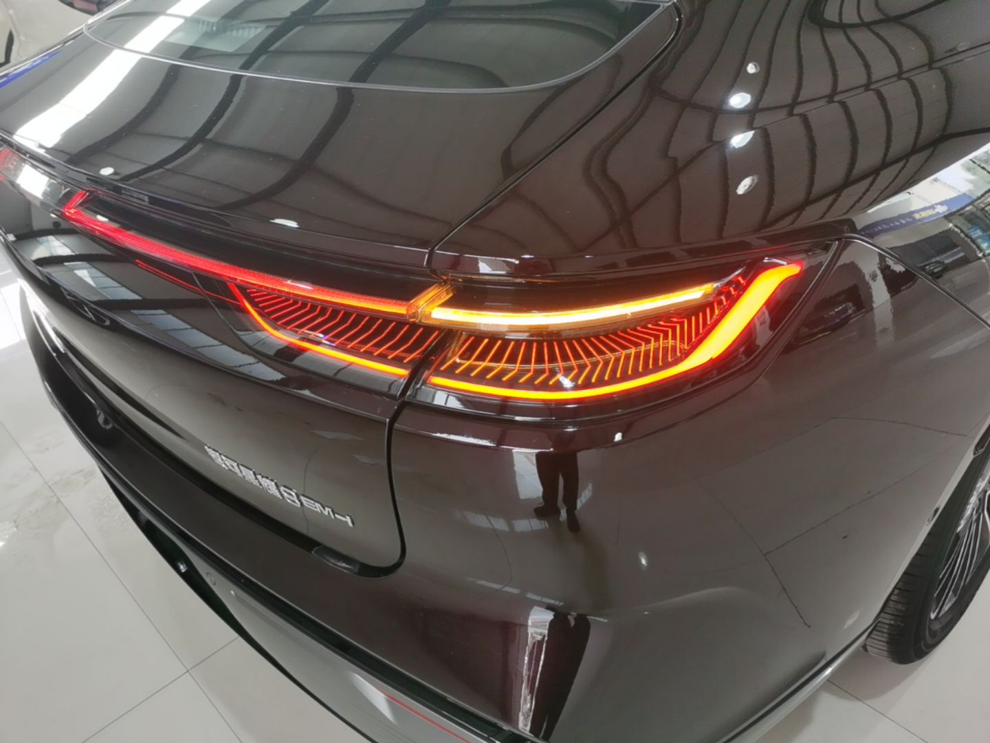 Geely Galaxy 8 2026 Model 225km EM-i Long-Range Ocean Edition — снимка 9