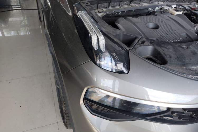 Used Lynk & Co 01 2021 2.0TD Two-Wheel-Drive Pro Trim Right Front Headlight