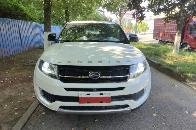 Used Land X7 2016 2.0T Panoramic Prestige Edition
