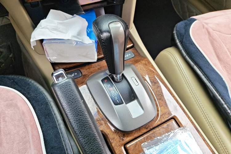 Used Honda Accord 2011 2.4L LX Gear Lever